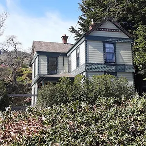 Sea Birds Bed & Breakfast Victoria